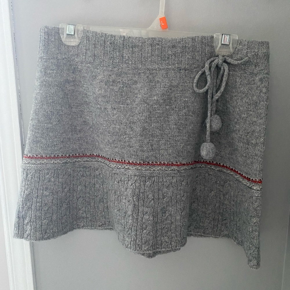 DEX - Gray knitted lambswool mini skirt with crystals line and pompoms 💕